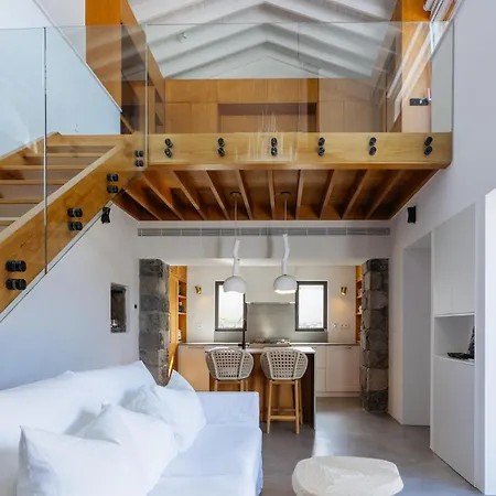 Porta Celeste - Al * Mosteiros (Azores)